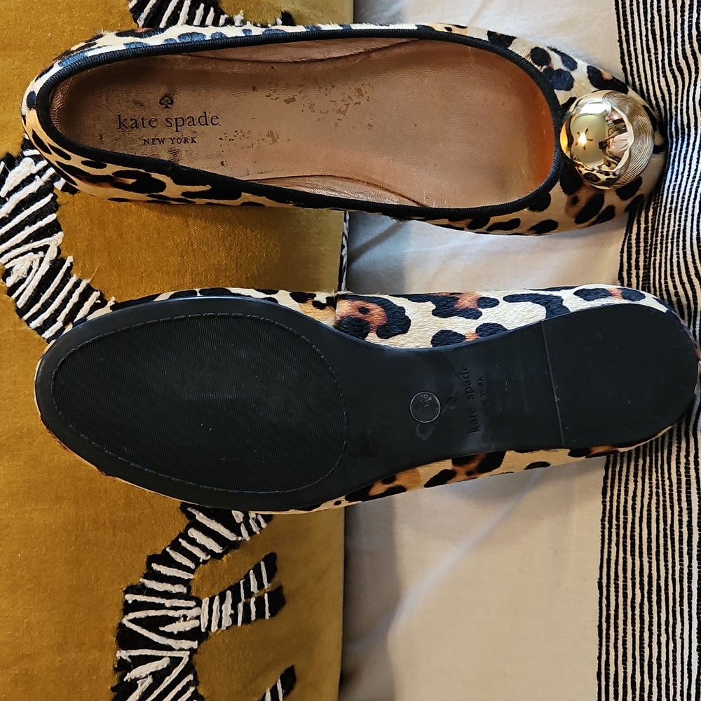 Kate Spade Animal Print Flats with Large Gold Ball Size 10 - Picture 3 of 4